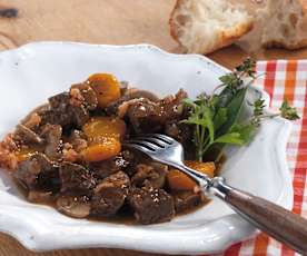 Hovězí po burgundsku – „Boeuf Bourguignon“