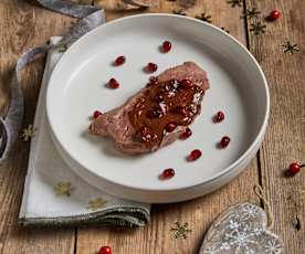 Manzo Sottovuoto con salsa al cioccolato e melagrana