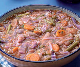 Zuppa di fagiolini e cavolo rosso