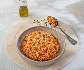 Πλιγούρι με σάλτσα ντομάτας