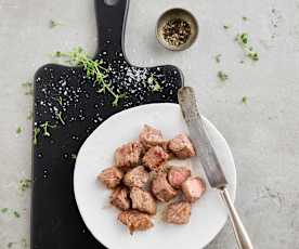 Browned beef cubes (medium)