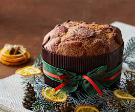 Panettone con fichi e noci