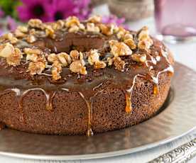 Soft date cake with walnuts