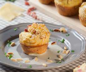 Muffin con pancetta affumicata, Parmigiano reggiano e crema al Gorgonzola