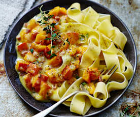 Kürbis-Thymian-Sauce zu Nudeln