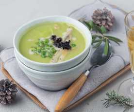 Crema de guisantes con navajas al vapor