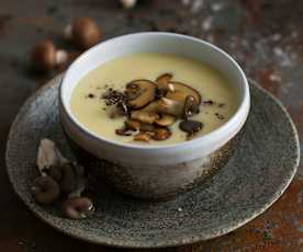 Soupe de pommes de terre-champignons 