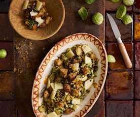 Couve-de-bruxelas e chuchu no forno com molho de anchovas