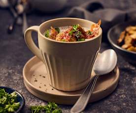 Pilz-Cappuccino mit Serrano-Chips