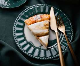 Tatin d'endives à la pomme et crème de comté