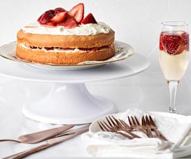 Strawberry champagne cake