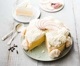 Vacherin à la pêche et au clou de girofle