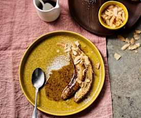 Plátanos con salsa de coco y canela al vacío