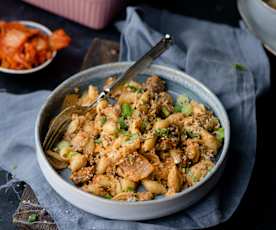 Macarrones con queso y kimchi