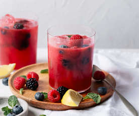 Nealkoholické mojito z lesních plodů
