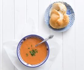 Tomato and red lentil soup