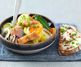 Harengs marinés, pommes à l'huile