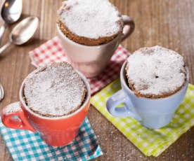 Čokoládovo-oříškový mug cake