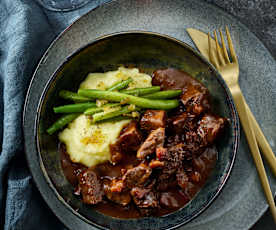 Wildgulasch mit Schokolade