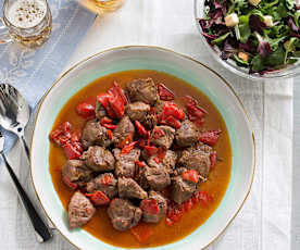 Carrilleras guisadas con cerveza y pimientos del piquillo