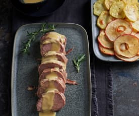 Veau sauce aux légumes, chips de pomme et de pomme de terre