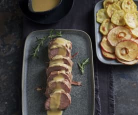 Kalbsfilet sous-vide mit Apfel- und Kartoffelchips