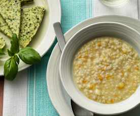 Zuppa di orzo con frittata e verdure a vapore