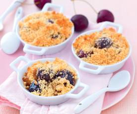 Crumble di mele e ciliegie