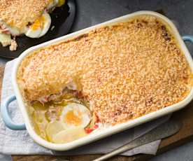 Gratinado de huevo y patata con atún y pimiento asado 