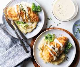 Pollo con costra de parmesano y crema de limón