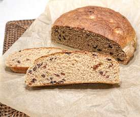 Pão integral com passas