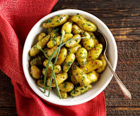 Steamed Fingerling Potatoes with Fresh Herbs and Garlic