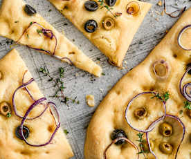 Focaccia mit Oliven 