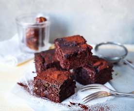 Dattel-Bohnen-Brownies