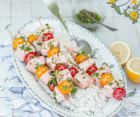 Brochettes de saumon aux tomates cerise  