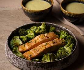 Zencefilli Bezelye Çorbası, Brokoli Eşliğinde Limonlu Somon