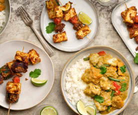 Kebab Satay cu tofu; Curry Massaman cu orez Jasmine