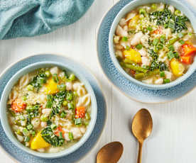 Sopa minestrone con pasta