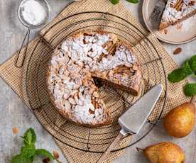 Bezglutenowe ciasto migdałowe z gruszkami