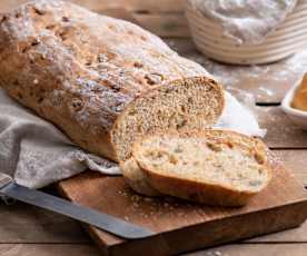 Cheese and tomato bread