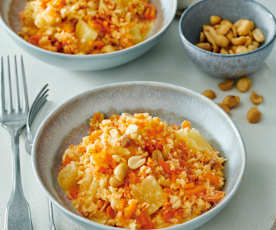 Möhrensalat mit Erdnüssen