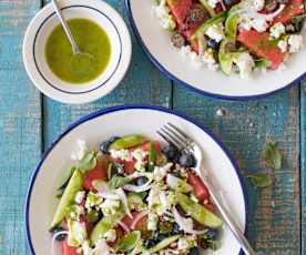 Ensalada de sandía con vinagreta de albahaca y menta