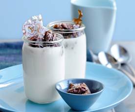 Yaourts et noix de pécan caramélisées