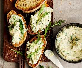 Bruschetta mit Huhn-Rucola-Creme