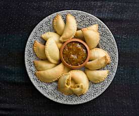 Vegetable filled pastries (Lukhmi)