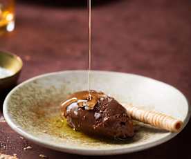 Cremoso de chocolate con aceite de oliva y escamas de sal