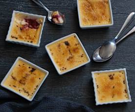 Rhubarb and ginger crème brûlée