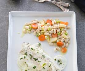 Φασόλια βραστά με λαδολέμονο και ψάρι