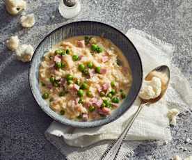 Blumenkohl-Risotto mit Schinken und Erbsen