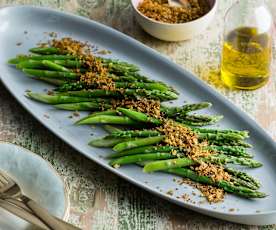 Steamed asparagus with caper crumbs